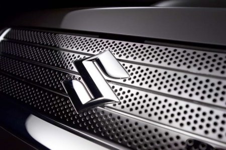  Suzuki  